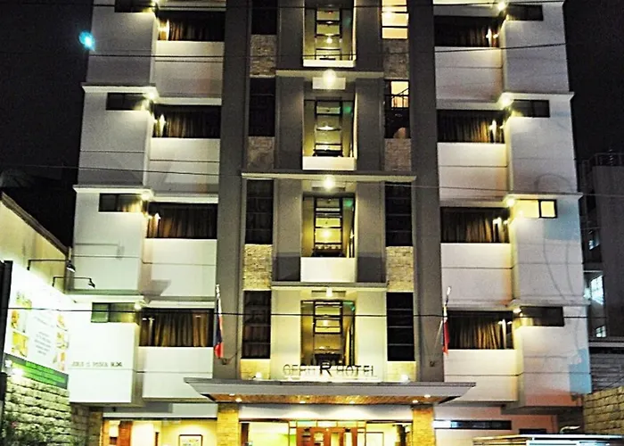Hotel R Capitol 3*