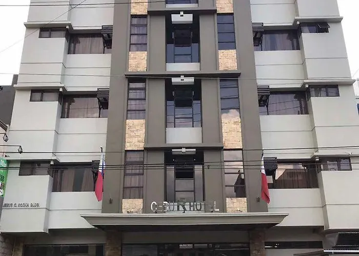 Hotel R Capitol 3*