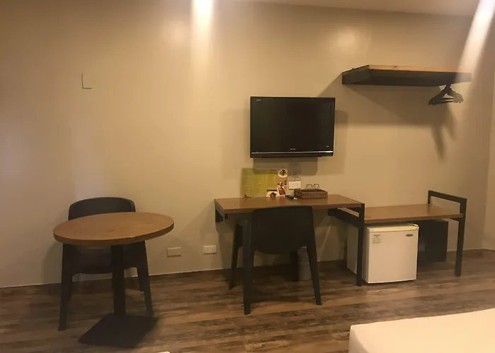 R Capitol 3* Cebu