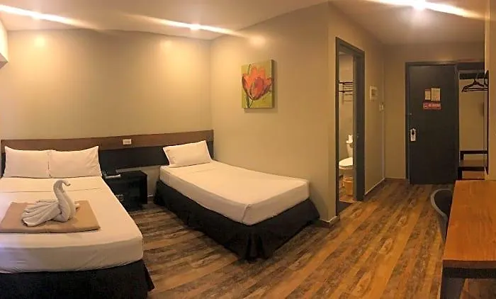 R Capitol 3*