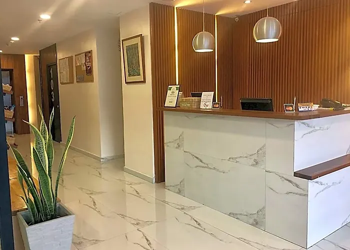 Hotel R Capitol Cebu