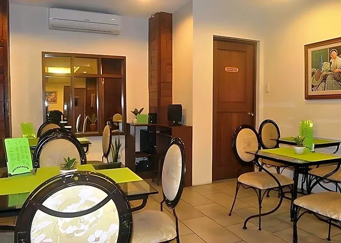 R Capitol Hotel Cebu