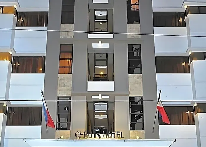 R Capitol Hotel 3*