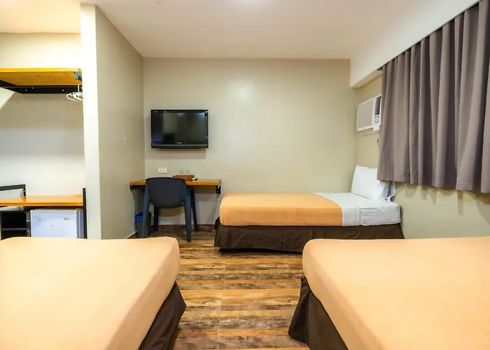 Hotel R Capitol 3*