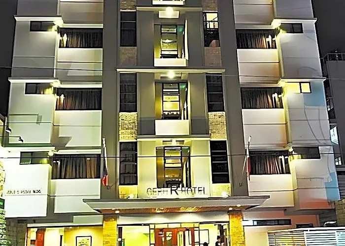 R Capitol Hotel