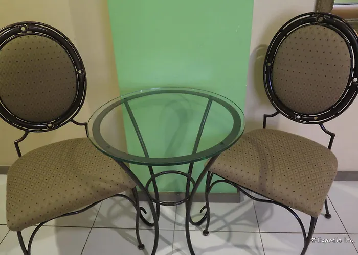 R Capitol Hotel 3*